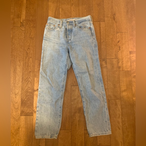 Levi’s straight leg jeans - Picture 2 of 5